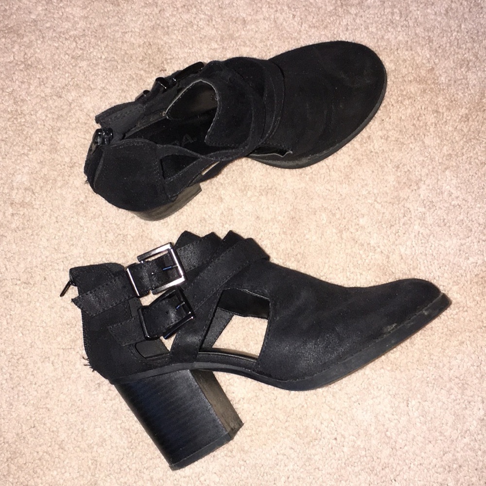SODA Buckle Booties Size 7.5